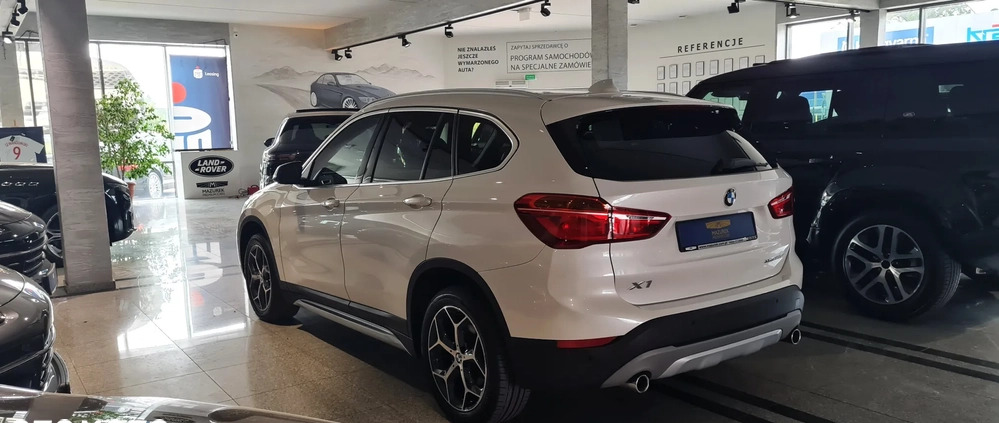 BMW X1 cena 135000 przebieg: 87000, rok produkcji 2019 z Lipiany małe 154